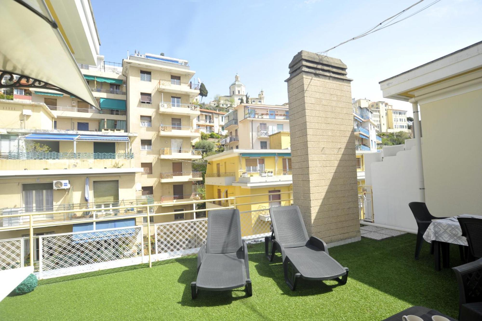 Casa Rosa Lucia Centrale Con Parcheggio Sanremo Exterior photo